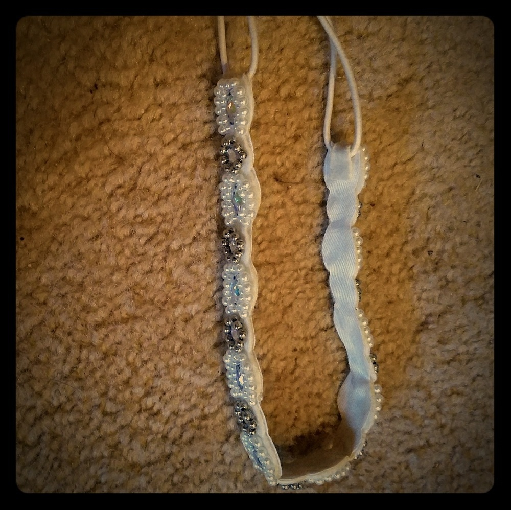 Pearly and sparkly headband